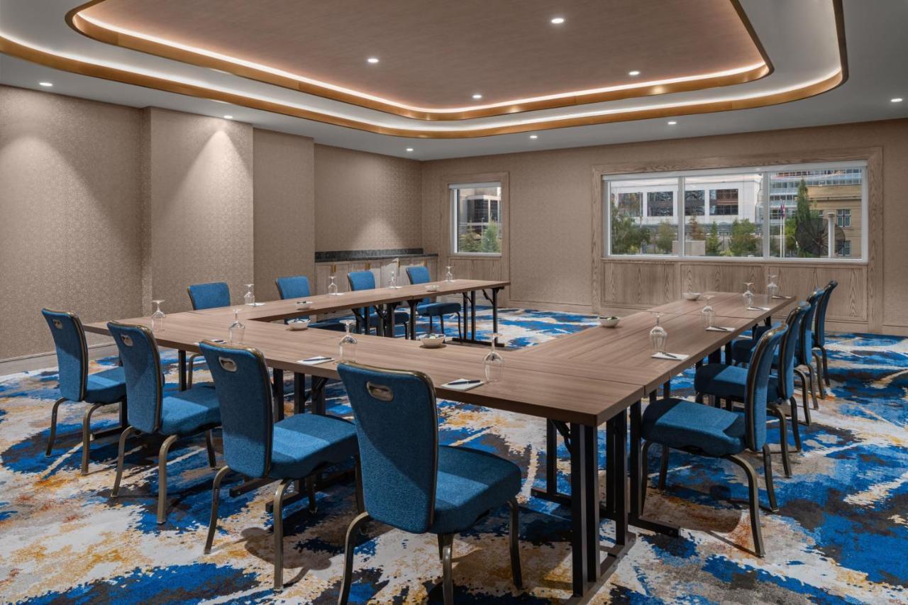 Courtyard By Marriott Calgary Downtown 호텔 외부 사진